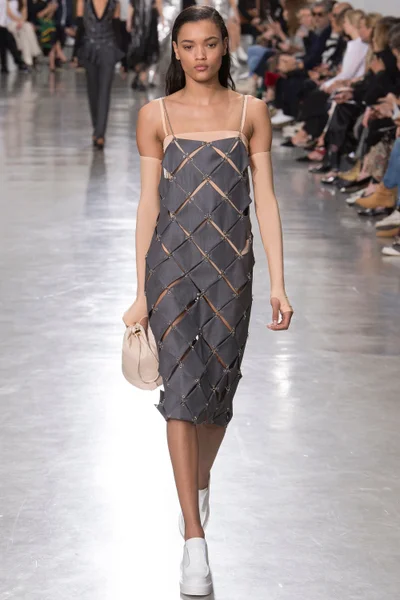 Look 40